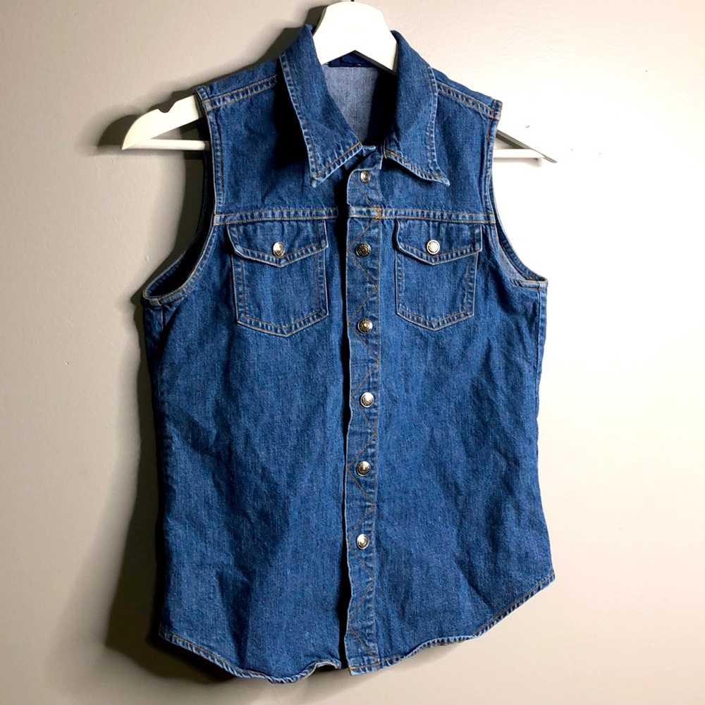 Cute Denim Vintage Style Ralph Lauren Button Down